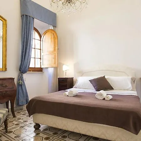 Apartman Palazzo Dalbis In Pieno Centro Per 8 Persone *