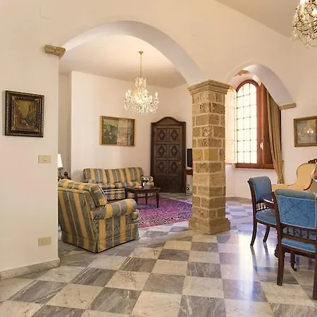 Apartmán Palazzo Albis In Pieno Centro Per 8 Persone