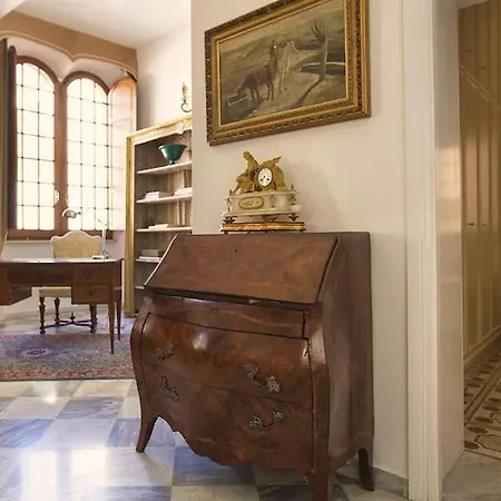 Apartmán Palazzo Albis In Pieno Centro Per 8 Persone *