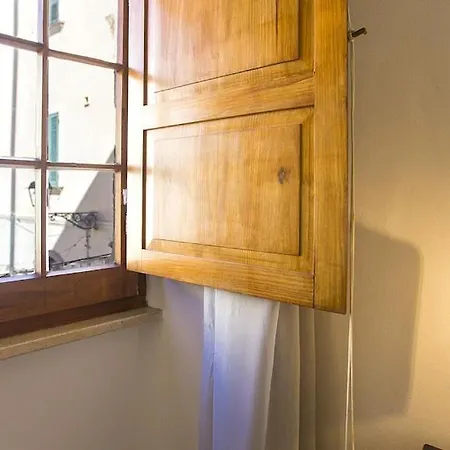 Palazzo Albis In Pieno Centro Per 8 Persone