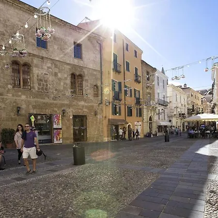 Apartamento Palazzo Albis In Pieno Centro Per 8 Persone Alghero