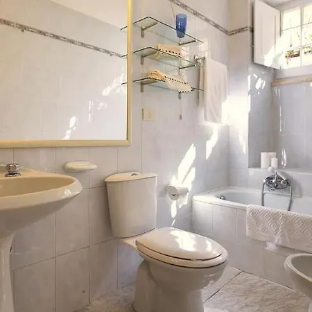 Apartamento Palazzo Albis In Pieno Centro Per 8 Persone *